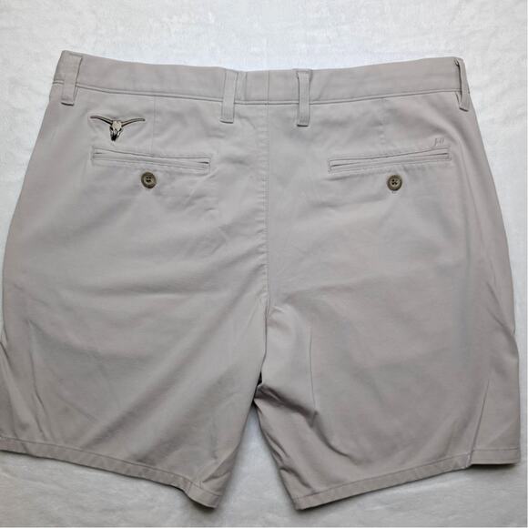 Johnnie-O Natural Performance Mens Golf Shorts - Size 36 Beige Stretch Bulls Bay - Picture 1 of 8